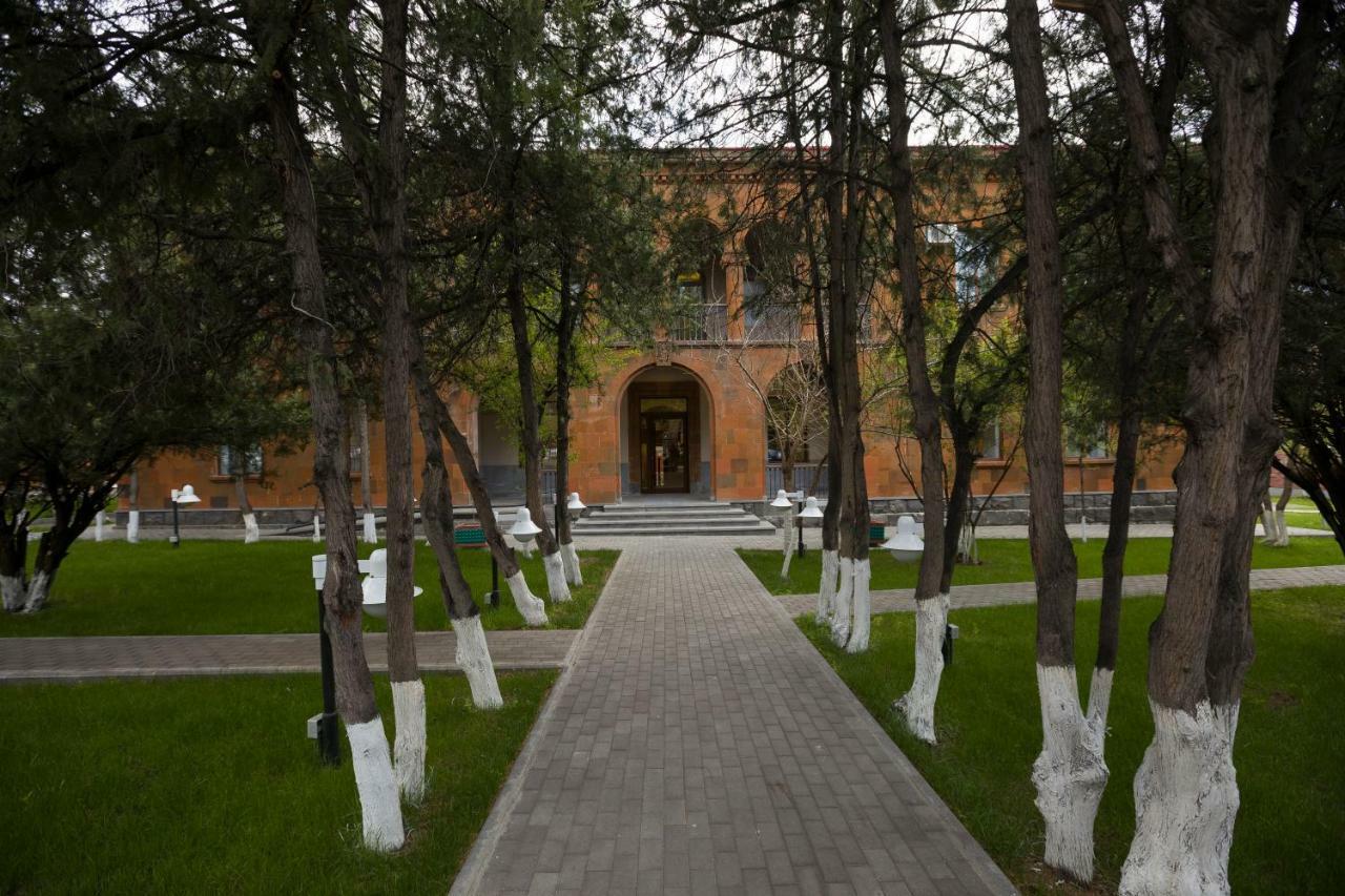 Annabella Boutique Hotel Yerevan Bagian luar foto