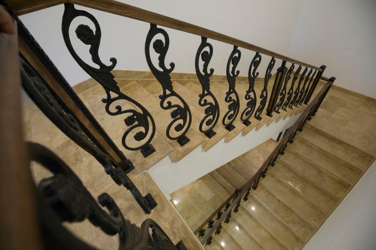 Annabella Boutique Hotel Yerevan Bagian luar foto