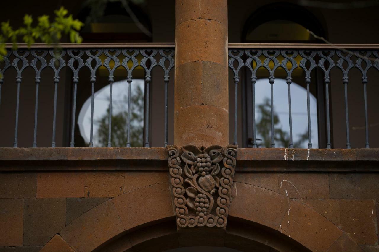 Annabella Boutique Hotel Yerevan Bagian luar foto