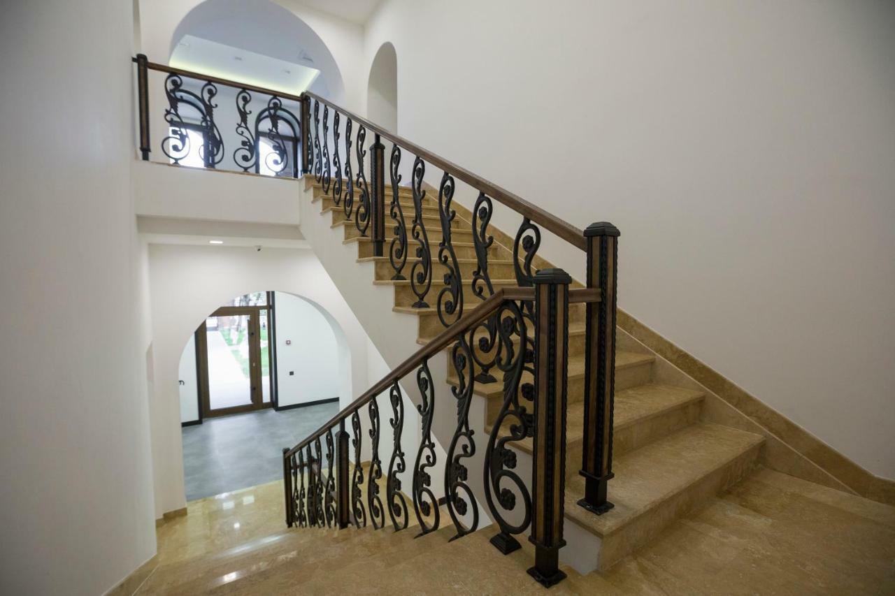 Annabella Boutique Hotel Yerevan Bagian luar foto
