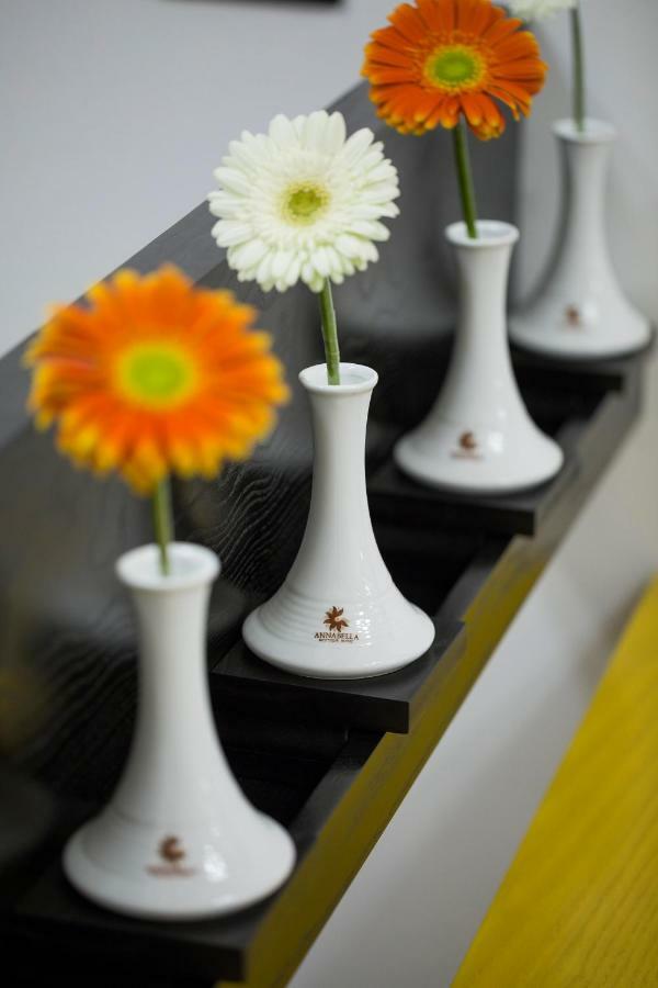 Annabella Boutique Hotel Yerevan Bagian luar foto