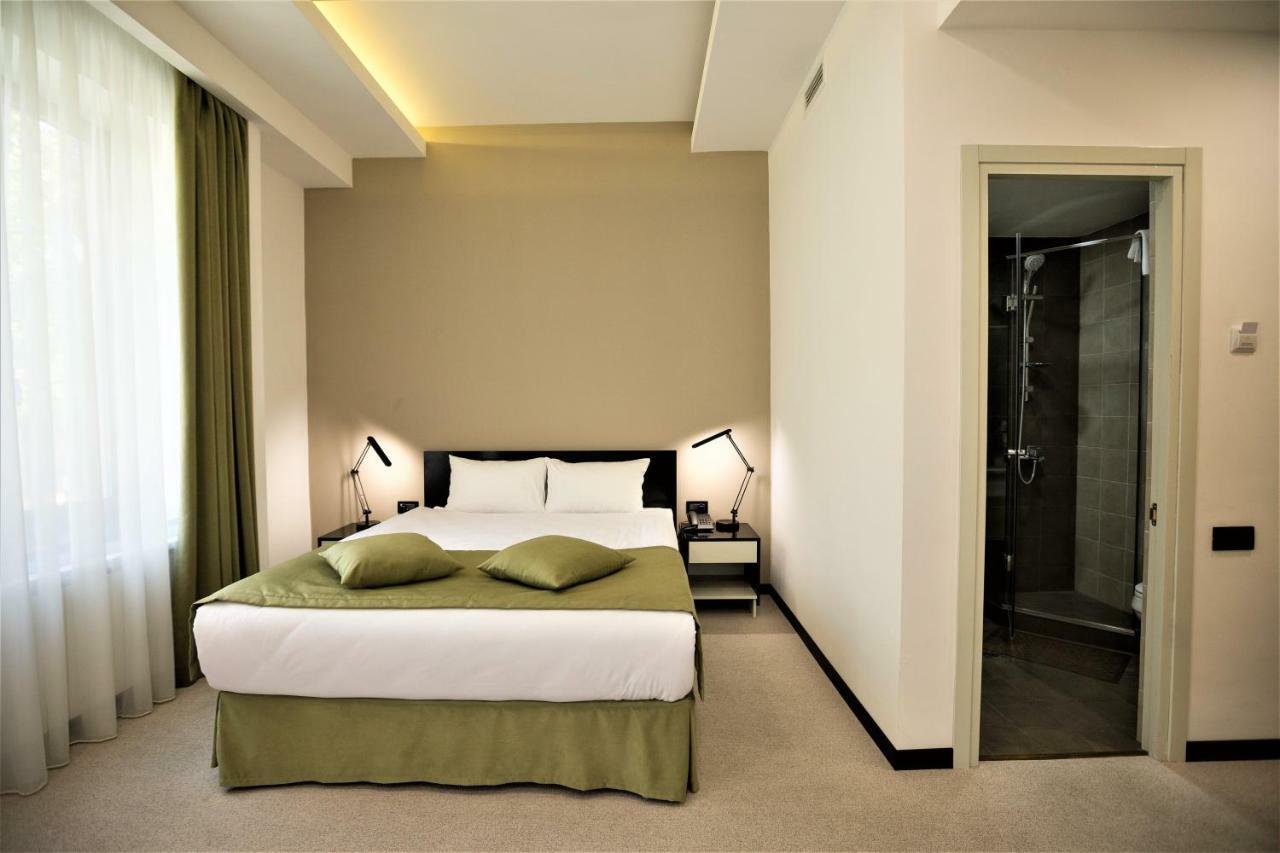 Annabella Boutique Hotel Yerevan Bagian luar foto