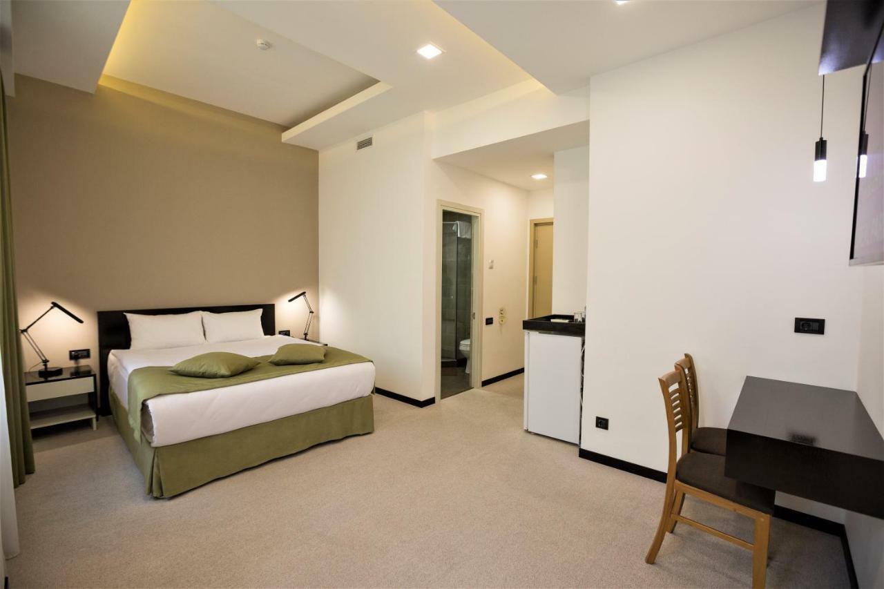 Annabella Boutique Hotel Yerevan Bagian luar foto
