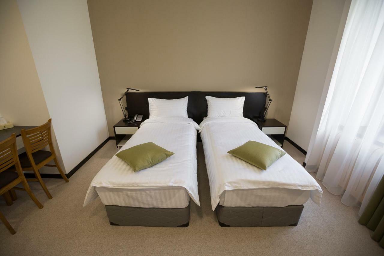 Annabella Boutique Hotel Yerevan Bagian luar foto